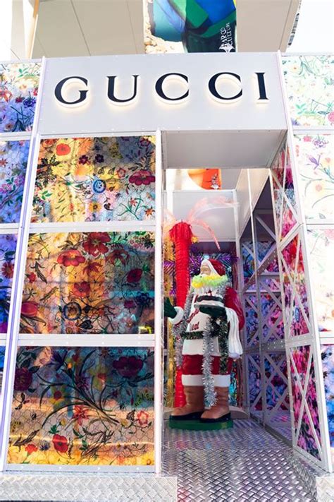 gucci プリクラ|渋谷パルコ × 「グッチ」 南国のクリスマスをほうふつとさせる .